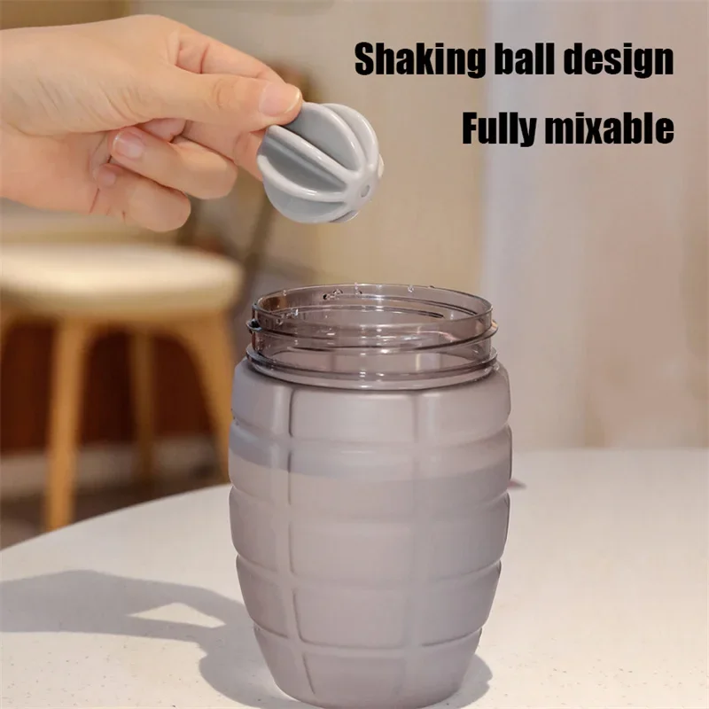 زجاجة مياه رياضية جديدة لعام 2 - مراجعة Fitness Nutrition Milk Shake وسعره
